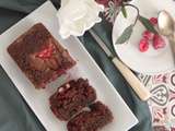 Cake fondant au chocolat, framboises et pralines