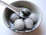 Tang yuan aux sésames noirs