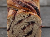 Babka aux fruits rouges