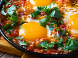 Chakchouka, des oeufs à la sauce tomate réconfortants