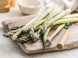 Préparer et cuire les asperges comme un chef