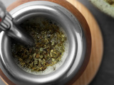Qu’est-ce que le maté et en quoi se distingue-t-il des autres infusions