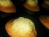 Madeleines à la frangipane ont une bosse ! cool