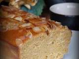 Cake à la purée d'abricots et amandes effilées...un peu grâce à Carole