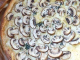 Tarte fine aux champignons, comté et thym