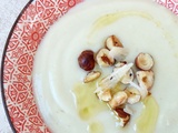 Velouté de cerfeuil tubéreux au parmesan et huile de noisette