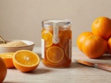 Confiture d’oranges douces maison aux tranches translucides