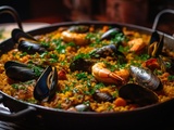 Paëlla complète aux fruits de mer et trois viandes