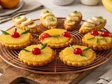 Tartelettes ananas-banane à la crème pâtissière