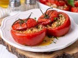 Tomates farcies au riz et légumes : recette végétarienne savoureuse