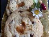 Cookies aux pépites de chocolat, noisettes et caramel