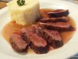 Magret de canard, une petite sauce acide et douce aux saveurs de framboise