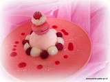 Panna cotta  Ispahan  à la rose pour Octobre rose