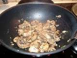 Wok de champignons de Paris