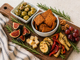 Craquelins aux lentilles et aux noix de cajou