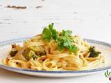 Fettucine au bacon avec brocoli et chou-fleur rôtis