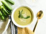 Velouté aux asperges, au fenouil et parmesan