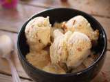 Glace aux cacahuètes caramélisées et à la vanille