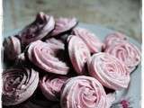 Meringues en forme de roses au chocolat