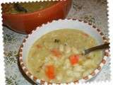 Soupe portugaise d'haricots blancs au chou