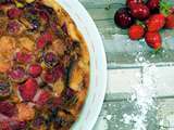 Clafoutis aux cerises et aux fraises du jardin