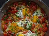 Compotee de Tomates Fraîches et Oeufs Au Plat