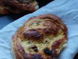 Pains Aux Raisins et a La Noisette