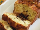 Cake moelleux aux pommes et au chocolat de Pâques