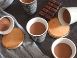 Crèmes au chocolat au lait (avec 3 ingrédients)