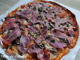 Pizza jambon de montagne et champignons