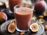 Découvrez le Secret d’une Boisson Revitalisante: Jus Court aux Figues et Amandes – Recette Facile et Nutritive