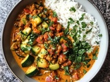 Plongez dans une Explosion de Saveurs : Curry de Courgettes au Chorizo et Lait de Coco