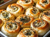 Préparez une Explosion de Saveurs Festives avec nos Délicieux Roulés aux Herbes et Fromage – Recette Parfaite pour les Fêtes