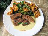 Magret de canard sauce au roquefort, girolles sautées, haricots verts