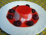 Mousse de cerise à la violette, compotée de fruits, coulis fraise cerise