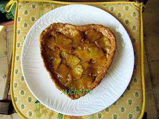 Tarte à l'ananas frais et à la crème de coco et vanille