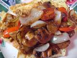 Omelette Viviane aux champignons, oignon et tomates, sauce balsamique