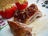 Côtes de porc au gorgonzola et tomates en crumble