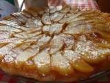 Tarte tatin aux pommes, pralin et dulce de manzana