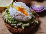 Tartine cétogène à l’avocat