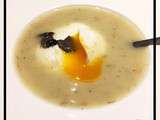 Velouté de pâtisson à la truffe & son oeuf poché