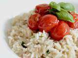 Riz sauté au thon et aux tomates cerises