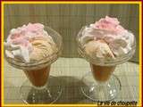 Coupe compote de mirabelle, glace vanille et chantilly maison