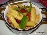 Penne aux lardons, courgettes et thym