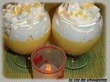 Petits pots de creme orange curd et chantilly a la vanille