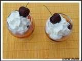 Rose pamplum en gelee, abricots et cerises, creme chantilly maison