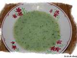 Soupe aux herbes fraiches maison