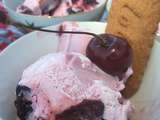 Glace aux yaourt et cerises