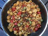 Pasta a la puttanesca, à la manière de Yottam Ottolenghi