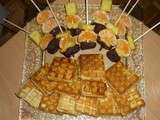 Brochettes de fruits au chocolat et minis gaufres